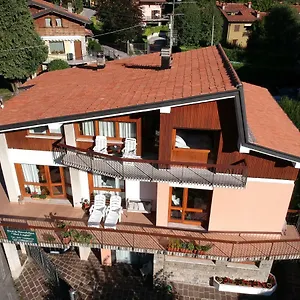 Couette-café Dei Laghi, Magreglio